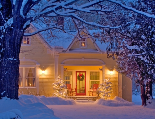 Make Your Landscape Pop with Holiday Decor